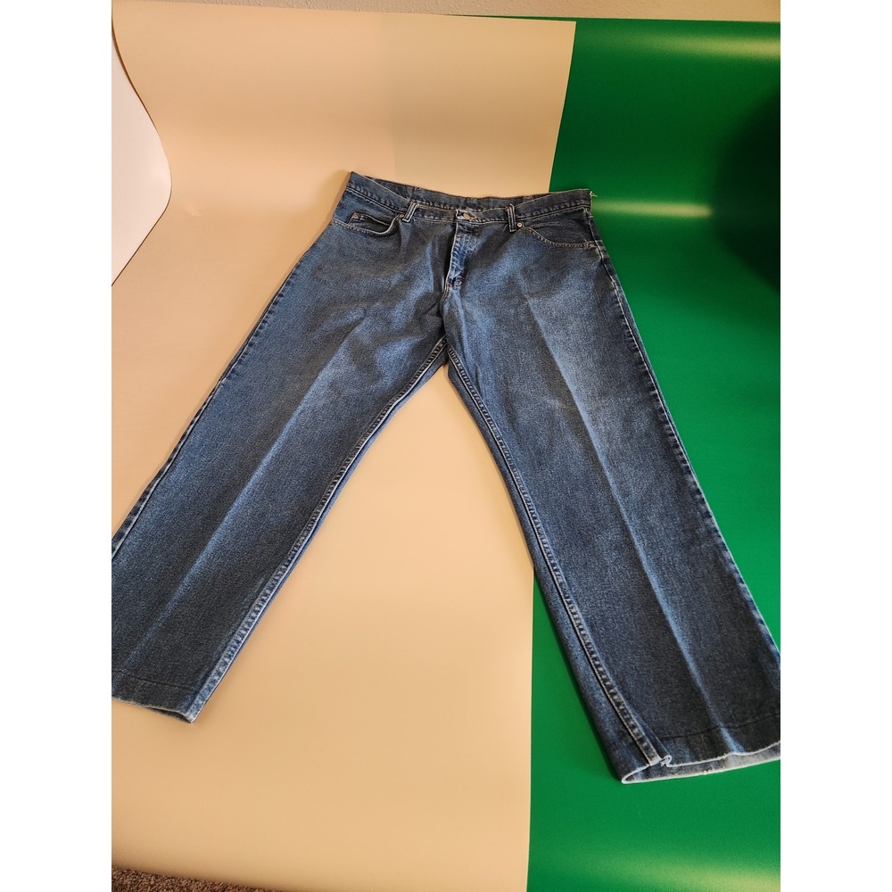 Wrangler Jeans Mens 40x32 Blue Authentic Straight Leg Denim 9760WDR Medium Wash